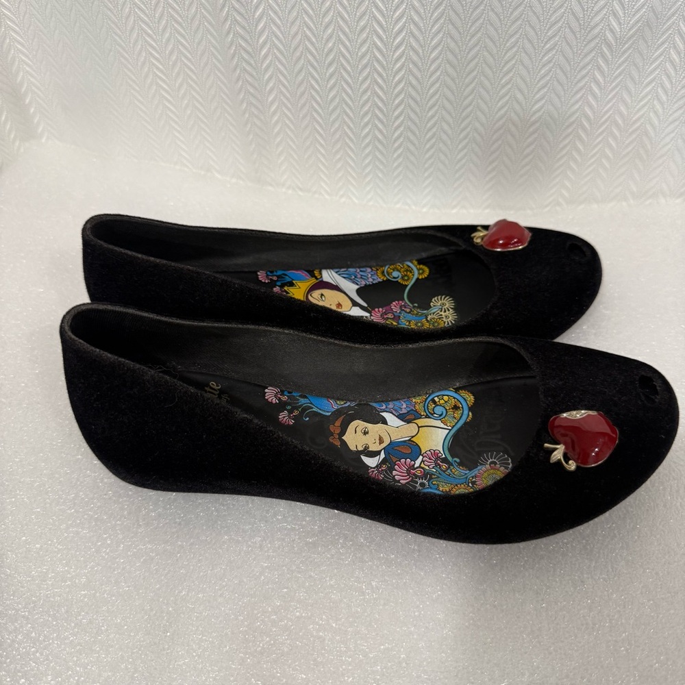 Melissa Black Flats with Snow White Design - Picture 5 of 16